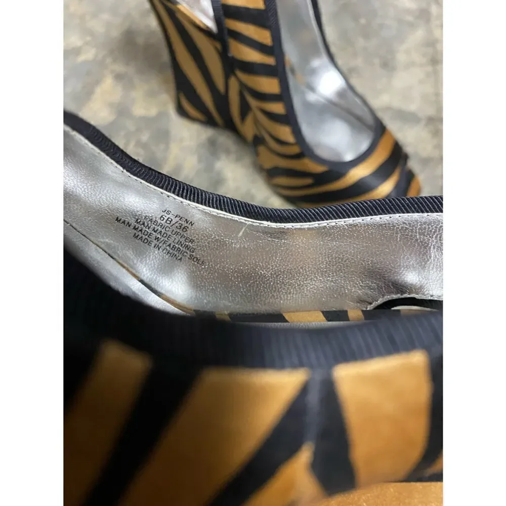 Jessica Simpson Tan & Black Zebra Fabric Sling Back Wedge Size 6